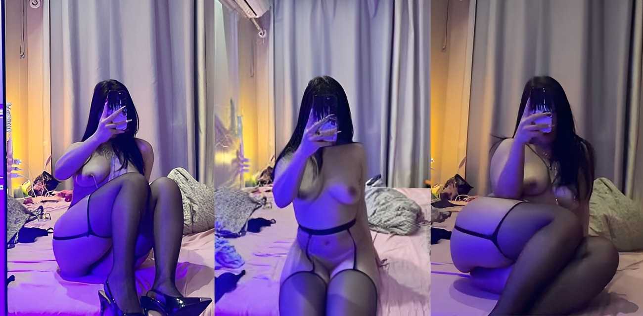 抖音网红【二媚女ling】自慰视频图包大放送，情趣丝袜骚浪求金主包养，愿做专属肉便器骚气十足